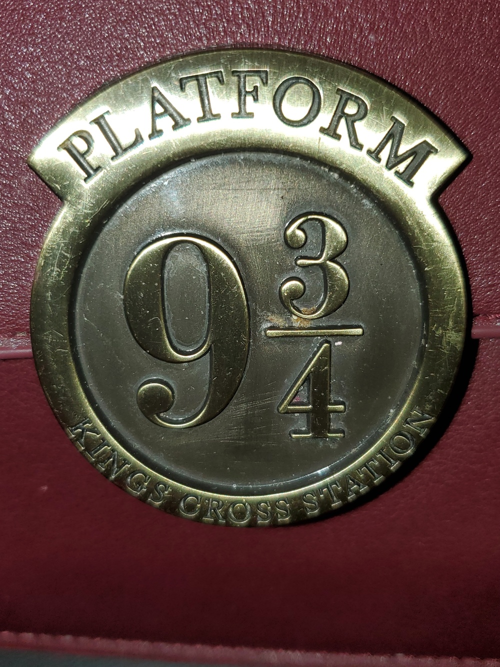 Harry Potter Platform 9 3/4 Crossbody Bag - Picture 4 of 10